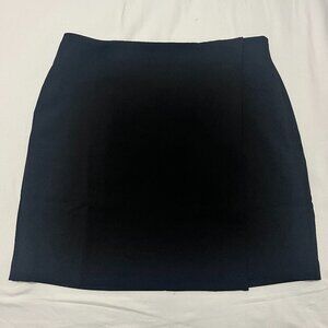 LOFT Versa Crepe Drape Mini Wrap Skirt size 8 Black